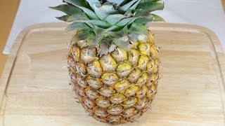 Ananas schälen und aufschneiden [upl. by Nahgen]