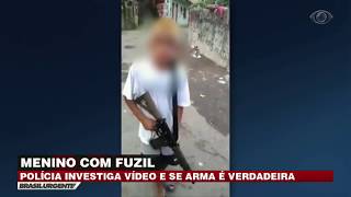 RJ Vídeo mostra menino com fuzil no meio da rua [upl. by Amil370]