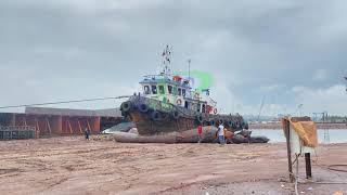 PROSES DOCKING TUGBOAT [upl. by Inotna]