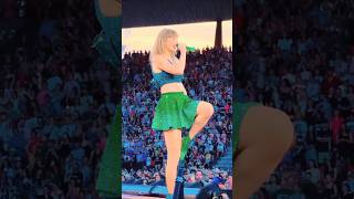 Shake it Off by Taylor Swift at Eras Tour taylorswift shakeitoff taylorswifteras erastour [upl. by Eelahc725]