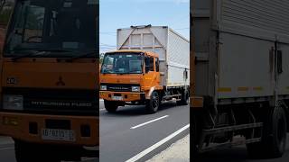 BALAPAN TRUK DUMP VS TRUK FUSO JUMBO MUATAN BERAT MELAJU CEPAT shorts trending subscribe [upl. by Soelch]