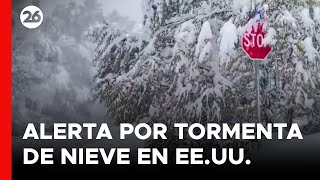 EEUU  Intensas nevadas de hasta 30 centímetros en Denver [upl. by Joellyn]