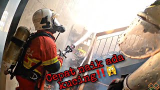 quot TOLONG ABANG BOMBA ADA KUCING DALAM TU quot KEBAKARAN RUMAH  CELORENG BOMBA [upl. by Nylrehs]