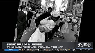 Remembering The Times Square Kiss That Ended The War [upl. by Mad]