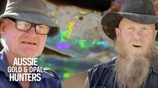 The Bushmens Greatest Opal Finds On Outback Opal Hunters [upl. by Leidba220]