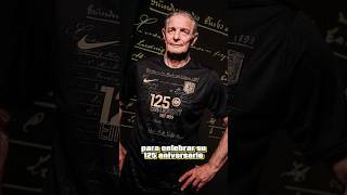 Camisetas de Fútbol Especiales en NEGRO y DORADO Eintracht 125 años [upl. by Somisareg]