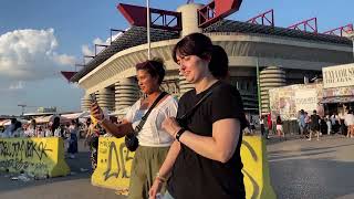 Taylor Swift Milano San Siro 12 luglio 2024 outside [upl. by Eiuqnom]