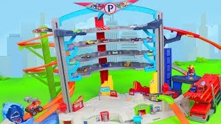 Hot Wheels Ultimate Garage mit Spielzeugautos von Lightning McQueen amp Blaze für Kinder [upl. by Calan]