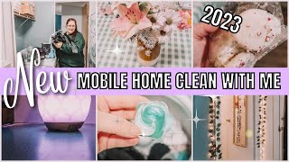 NEW SINGLE WIDE MOBILE HOME CLEAN WITH ME REAL LIFE HOMEMAKING  KIMI COPE [upl. by Emelyne286]