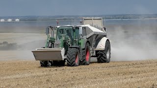 Fendt 724 amp Bunning Lowlander Spreading Chalk [upl. by Bazluke]