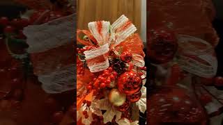 CHRISTMAS DECORATION WITH BERRIES ARTIFICIAL LEAVES AND SINAMAY ROBBON [upl. by Dej538]