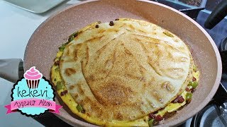 LAVAŞ ARASI EFSANE BİR OMLET 💯 🥘 Sucuk Kaşar ve Biberli Kahvaltılık Kolay Tarifler [upl. by Dara]