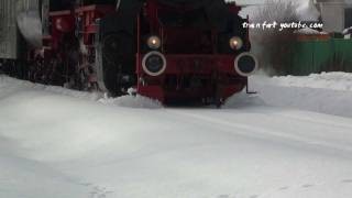 HDDampflok 52 7596 macht den Schneepflug in Kleinengstingen  Supergenial [upl. by Adekram]