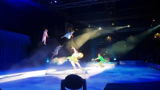 Disney sur glace le voyage imaginaire Peter Pan  zénith de Paris 12122017 [upl. by Aiet831]