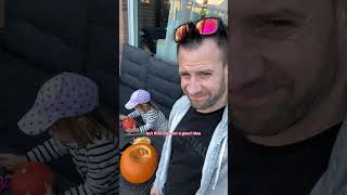 Gruselige Kürbisgesichter  wackelnde Augen  ungeheuer gut 🎃👀 halloween kürbis dad [upl. by Cargian407]