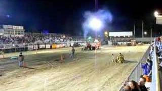 IH 1466 Tractor Pull  15000 lb Stock Farm [upl. by Fionnula]