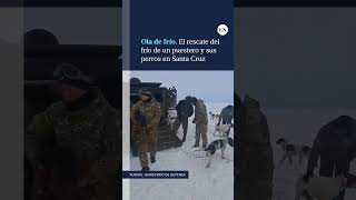 El rescate del puestero de una estancia patagónica que estaba aislado por la nieve con sus 13 perros [upl. by Bobseine]