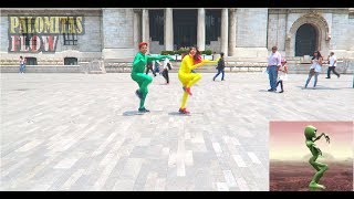 BAILANDO DAME TU COSITA en PÚBLICO  DameTuCosita Challenge en LA CALLE [upl. by Krasnoff]