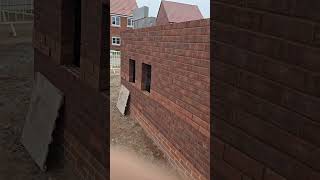 Brickwork gable up by 10 oclock hard graftersconstruction bricklaying brick [upl. by Lyj]