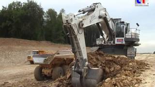 Liebherr R 984C Limstone Digging Fa Rädlinger  A 8 Heimsheim Germany 15052006 [upl. by Nnylsia]