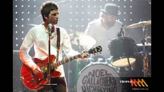 Noel Gallagher slams Amity Affliction as quotdead turdquot interview on Triple J Australia 22 January 2012 [upl. by Hoi]