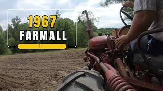 1967 Farmall 140 making wide rows for Zucchini and yellow crookneck squash  farmall51 farmall140 [upl. by Lynnet728]