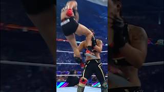 Ronda Rousey connects with the knee to face 🫣 SummerSlam [upl. by Nigen]