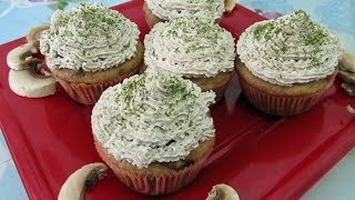 RICETTA VEGETARIANA CUPCAKES SALATI AI FUNGHI CHAMPIGNON CON CREMA DI TARTUFO [upl. by Tra]