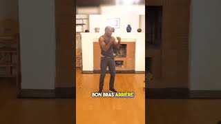 Boxe  Comment utiliser la kettlebell pour améliorer ton jeu de jambes [upl. by Lledyr917]