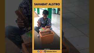 SALUT SAMA PARA PELAJAR INI Bantu Beli Jualan Adik Kelas Mereka Yang Berjualan Bantu Ibunya [upl. by Mount]