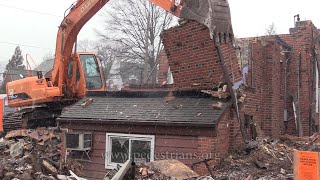 House demolition Wellington and Bradley Bethesda [upl. by Glass599]