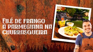 Receita de FILÉ DE FRANGO À PARMEGIANA NA CHURRASQUEIRA confira  Santa Massa [upl. by Kciredohr]