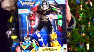 Voltron Legendary Defender Ultimate Voltron Toy Review [upl. by Glantz375]