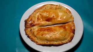 Salés au Thon amp Fromage  سوفليه تونة Soufflé tunisienCuisinetunisiennezakia [upl. by Nawud]