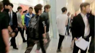 120425 Fancam EXOM in Hunan SARFT 进记者提问室 [upl. by Vanessa]