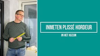 Inmeten plissé hordeur in het kozijn [upl. by Swiercz]