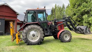 Köp Traktor Belarus 572 med redskap på Klaravik [upl. by Haisoj]