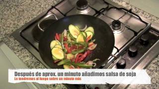 Receta de verduras salteadas al wok  A Los Fogones [upl. by Atinihc508]