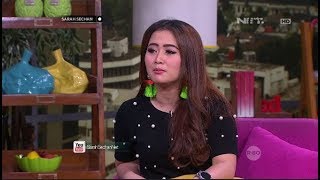 Entertainment News  Koleksi sepatu Vega Darwanti [upl. by Christiane]