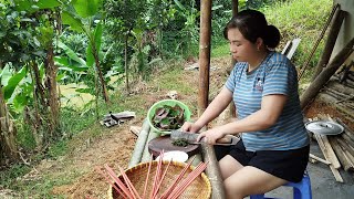 Making bamboo floors dyeing chopsticks cooking simple dishes from perilla leaves and eggs [upl. by Tam]