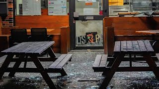 Explosie bij pizzeria op de Vuurplaat in Rotterdam één arrestatie [upl. by Asiret]