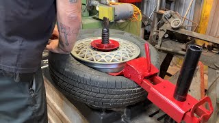 Coats Tire Machine Demo [upl. by Kola]