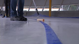 Schaatsbaan weer geopend [upl. by Nulubez498]