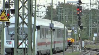 Straßenbahn überholt IC  Im Hbf Karlsruhe   363 grinst dazu [upl. by Esil984]