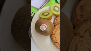 Petitdéjeuner Kiwi de lAdour le fruit vitaminé des athlètes du quotidien [upl. by Lewls]