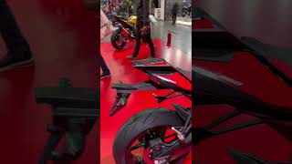 Aprilia Tuono 660 Factory 2025  Walkaround EICMA 2024 [upl. by Aanas]