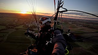 Sunset Paramoteur au dessus des vignes charentaises [upl. by Matland]