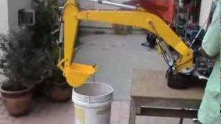 Komatsu RC Excavator  Lift test 78KG [upl. by Jaddo421]