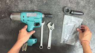 How to Change Accessory Makita Cordless Rivet Gun DRV150 [upl. by Oinotla]