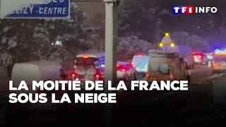 La moitié de la France sous la neige｜TF1 INFO [upl. by Treblih]